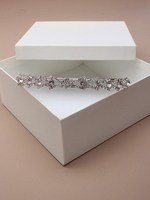 Crystal Innovation- 9859 Vintage plated crystal aliceband / tiara. This comes packed in a cream giftbox.